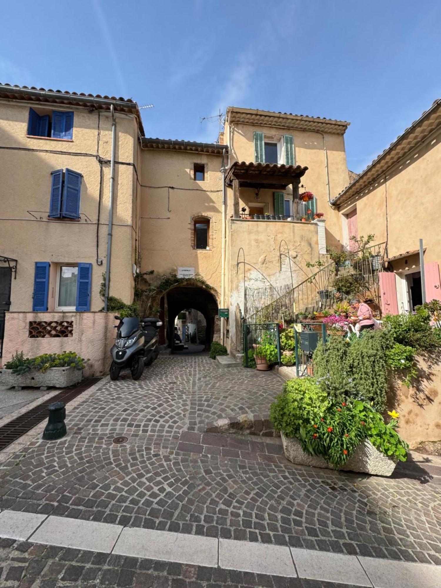 Apartmán Chez Kay Roquebrune-sur Argens Exteriér fotografie